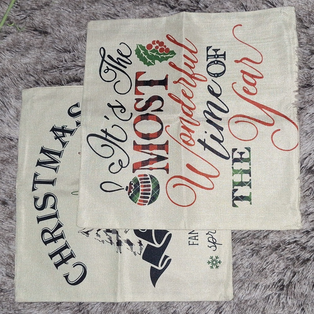 🎄 Christmas throw pillow covers. SEt of 2. 18"x18". New!